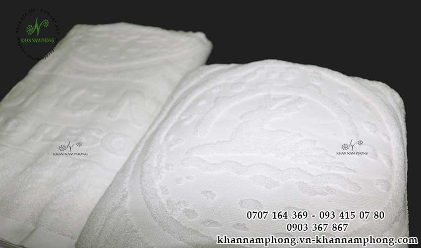 Khăn Bông Tắm Khách Sạn 70X140Cm Dập Logo 100% Cotton Màu Trắng Khăn Bông Tắm Khách Sạn 70x140cm Dập Logo 100% Cotton Màu Trắng