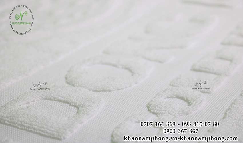 Khăn Bông Tắm Khách Sạn 70X140Cm Dập Logo 100% Cotton Màu Trắng Khăn Bông Tắm Khách Sạn 70x140cm Dập Logo 100% Cotton Màu Trắng