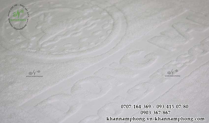 Khăn Bông Tắm Khách Sạn 70X140Cm Dập Logo 100% Cotton Màu Trắng Khăn Bông Tắm Khách Sạn 70x140cm Dập Logo 100% Cotton Màu Trắng