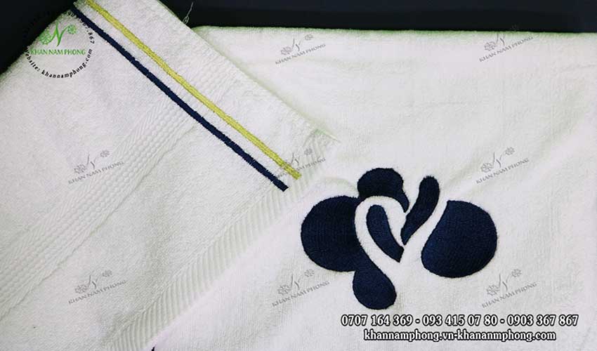 Khăn Lau Mặt Spa 100% Cotton Cao Cấp Thêu Logo Màu Trắng Khăn Lau Mặt Spa 100% Cotton Cao Cấp Thêu Logo Màu Trắng