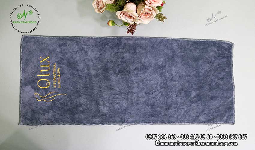 Khăn Quấn Tóc Spa Microfiber Màu Xám Thêu Logo Kt - 35X75Cm Khăn Quấn Tóc Spa Microfiber Màu Xám Thêu Logo KT - 35x75cm