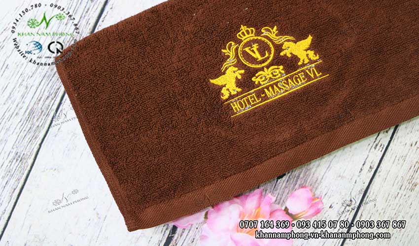 Khăn Tắm Khách Sạn, Spa 100% Cotton Cao Cấp 34X80Cm Size Nhỏ Màu Nâu Thêu Logo - Khăn Nam Phong Khăn Tắm Khách Sạn, Spa 100% Cotton Cao Cấp 34x80cm Size Nhỏ Màu Nâu Thêu Logo - Khăn Nam Phong
