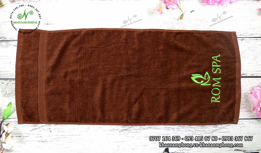 Khăn Mặt Cotton Màu Nâu Socola Thêu Logo Mẫu khăn mặt ROM SPA (Nâu Socola - Cotton)