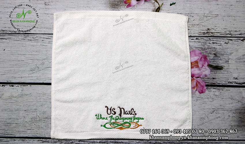 Khăn Lau Tay Tiệm Nails Thêu Logo100% Cotton Màu Trắng, Xám Vuông 30X30Cm 34X34Cm Khăn Lau Tay Tiệm Nails Thêu Logo100% Cotton Màu Trắng, Xám Vuông 30X30cm 34X34cm