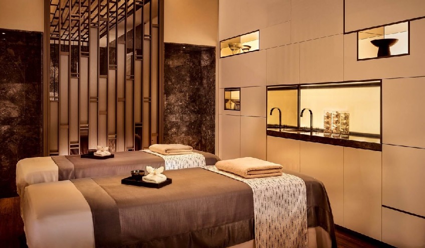 Cách Trải Dra Giường Đẹp Không Bị Nhăn Không Phải Ai Cũng Biết Vì sao cần phải học cách trải giường spa