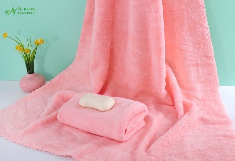 Khăn Lông Cừu Là Gì? Đặc Điểm, Nguồn Gốc, Giá Thành Khăn lông cừu mềm mại tự nhiên
