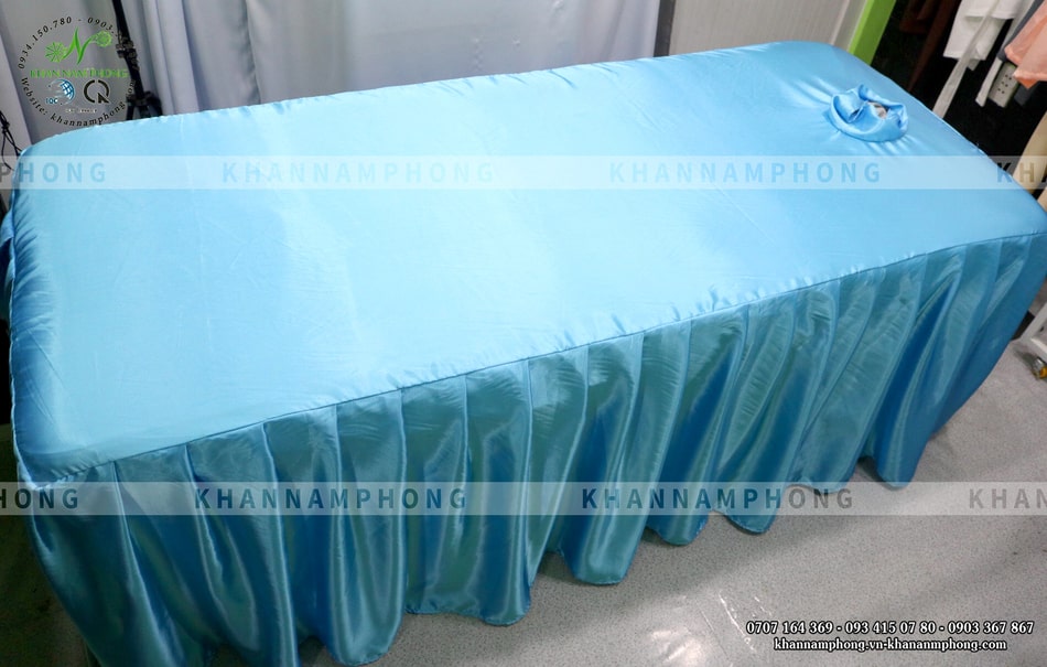 Ga Trải Giường Nối Mi, Phun Xăm, Spa, Tmv Có Lỗ Màu Xanh Ngọc Nhạt Chất Liệu Lụa Hàn Quốc Ga Trải Giường Nối Mi, Phun Xăm, Spa, TMV Có Lỗ Màu Xanh Ngọc Nhạt Chất Liệu Lụa Hàn Quốc