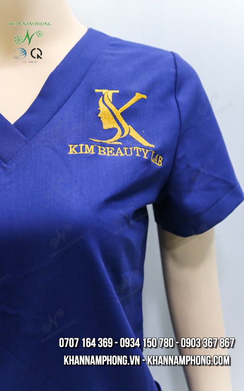 Đồng Phục Spa Màu Xanh Dương Chất Liệu Cotton Nhật Thêu Logo Kim Beauty Lab Đồng Phục Spa Màu Xanh Dương Chất Liệu Cotton Nhật Thêu Logo Kim Beauty Lab