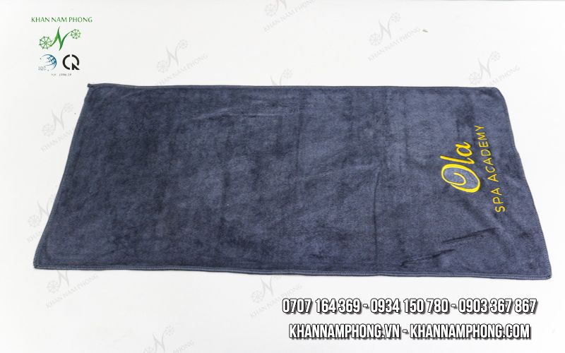 Khăn Spa Microfiber Màu Xám Thêu Logo Ngọc Yến - Kt 34X80Cm Khăn Spa Microfiber Màu Xám Thêu Logo Ngọc Yến - KT 34x80cm