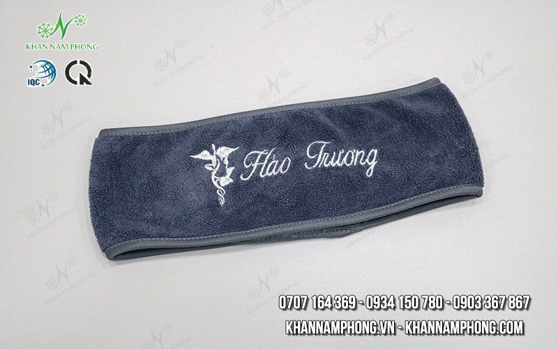 Băng Đô Quấn Đầu, Quấn Tóc Spa Microfiber 10X62Cm Màu Xám Thêu Logo Hảo Trương (Có Băng Dán) Băng Đô Quấn Đầu, Quấn Tóc Spa Microfiber 10x62cm Màu Xám Thêu Logo Hảo Trương (Có Băng Dán)