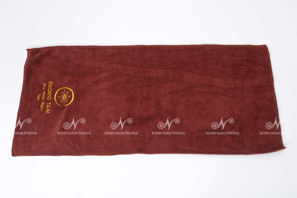 Khăn Quấn Đầu Spa Microfiber Màu Nâu Socola Thêu Logo - Kt 35X75Cm Khăn Quấn Đầu Spa Microfiber Màu Nâu Socola Thêu Logo - KT 35x75cm