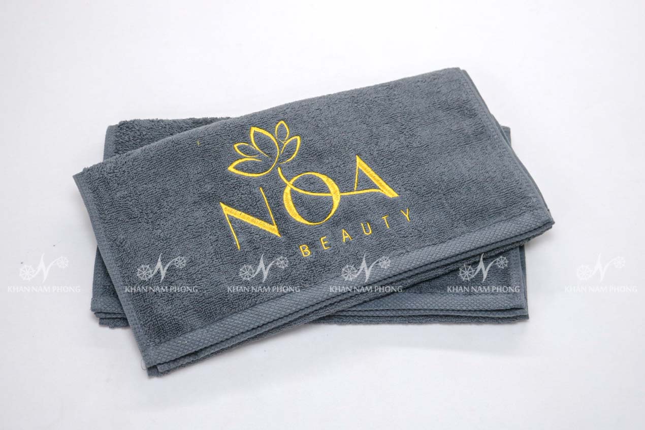 Khăn Spa, Khăn Gội Đầu 100% Cotton Thêu Logo NOA BEAUTY Màu Xám Khăn Spa, Khăn Gội Đầu 100% Cotton Thêu Logo NOA BEAUTY Màu Xám
