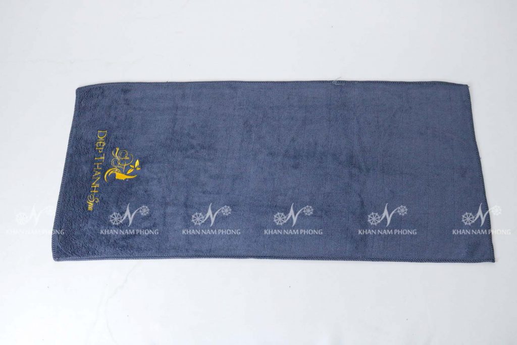 Khăn Quấn Tóc Spa Microfiber Màu Xám Thêu Logo Kt - 35X75Cm Khăn Quấn Tóc Spa Microfiber Màu Xám Thêu Logo KT - 35x75cm
