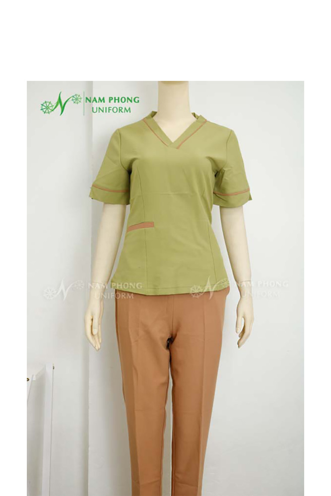 Đồng Phục Spa Màu Xanh Bơ Cổ Chữ V Chất Liệu Cotton Nhật Hình ảnh DPSP – Màu Xanh Bơ Cổ Chữ V