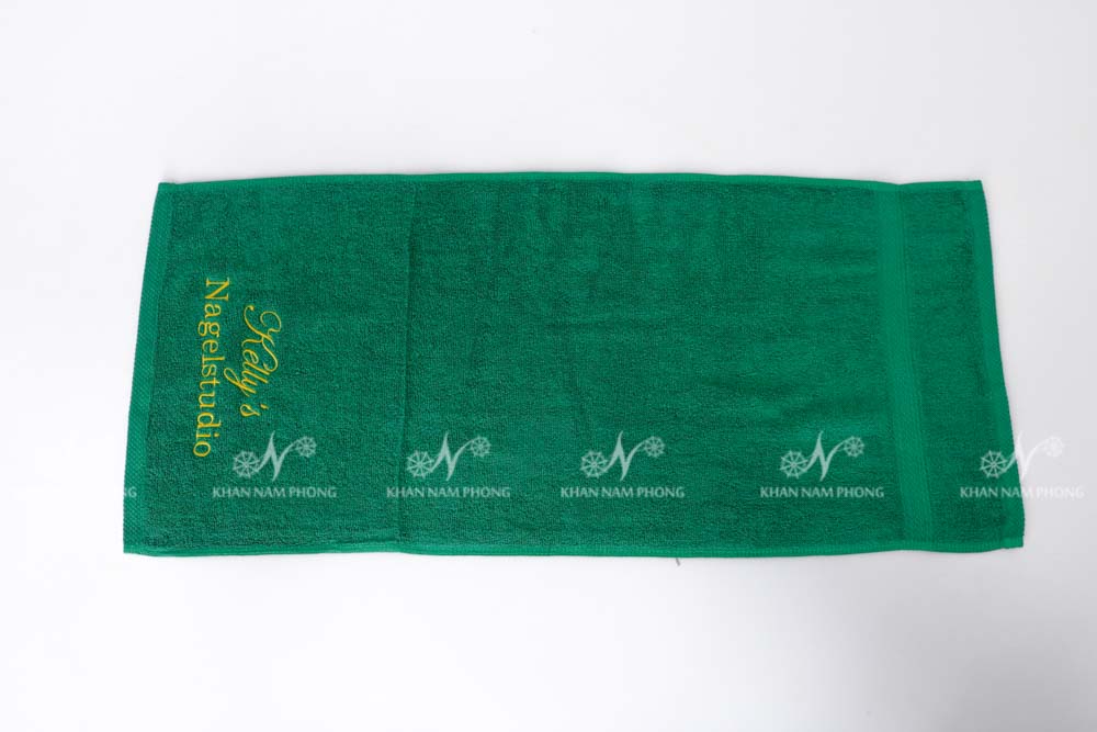 Khăn Quấn Tóc, Quấn Đầu Spa Cotton Cao Cấp Màu Xanh Lá Thêu Logo - 34X80Cm Khăn Quấn Tóc, Quấn Đầu Spa Cotton Cao Cấp Màu Xanh Lá Thêu Logo - 34x80cm