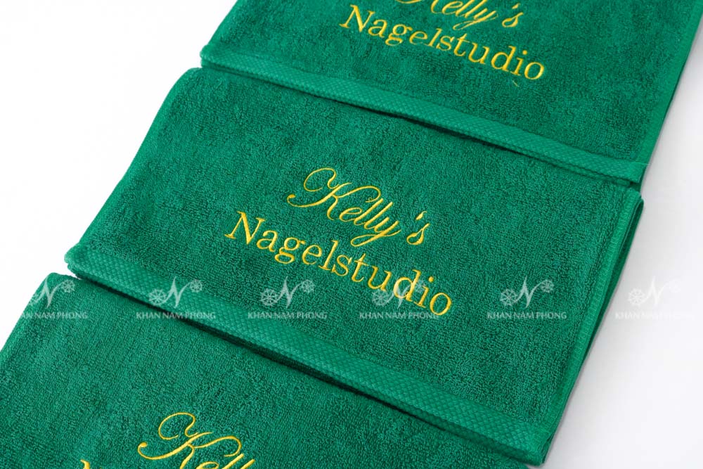 Khăn Quấn Tóc, Quấn Đầu Spa Cotton Cao Cấp Màu Xanh Lá Thêu Logo - 34X80Cm Khăn Quấn Tóc, Quấn Đầu Spa Cotton Cao Cấp Màu Xanh Lá Thêu Logo - 34x80cm