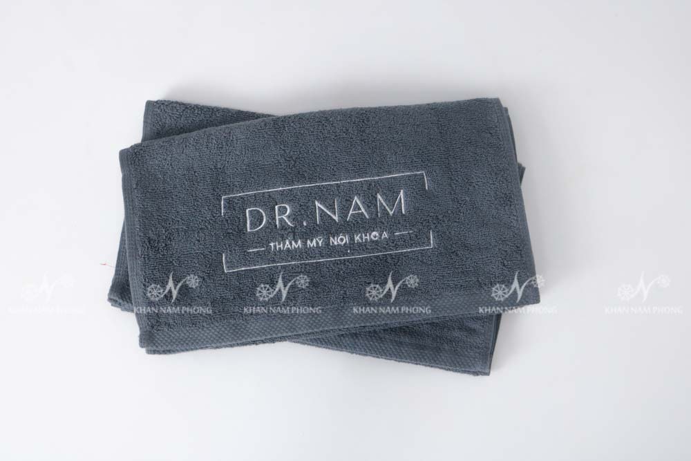 Khăn Spa, Khăn Gội Đầu 100% Cotton Thêu Logo DR. NAM Màu Xám Khăn Spa, Khăn Gội Đầu 100% Cotton Thêu Logo DR. NAM Màu Xám