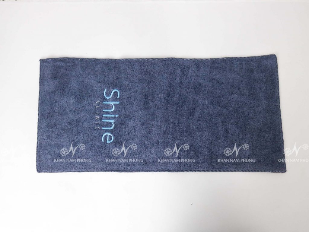 Khăn Quấn Tóc Spa Microfiber Màu Xám Thêu Logo Kt - 35X75Cm Khăn Quấn Tóc Spa Microfiber Màu Xám Thêu Logo KT - 35x75cm