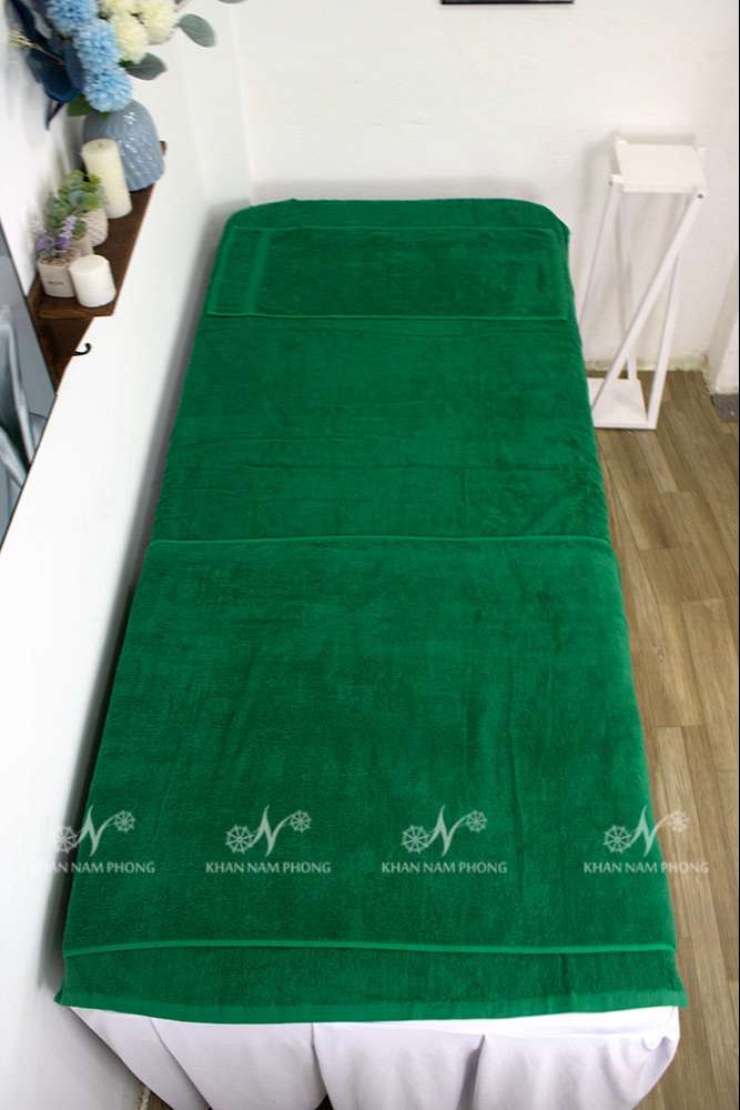 Bộ Khăn Spa Trải Giường Màu Xanh Cổ Vịt 100% Cotton 90X190Cm (750Gr) Cao Cấp Thêu Logo Bộ Khăn Spa Trải Giường Màu Xanh Cổ Vịt 100% Cotton 90x190cm (750gr) Cao Cấp Thêu Logo