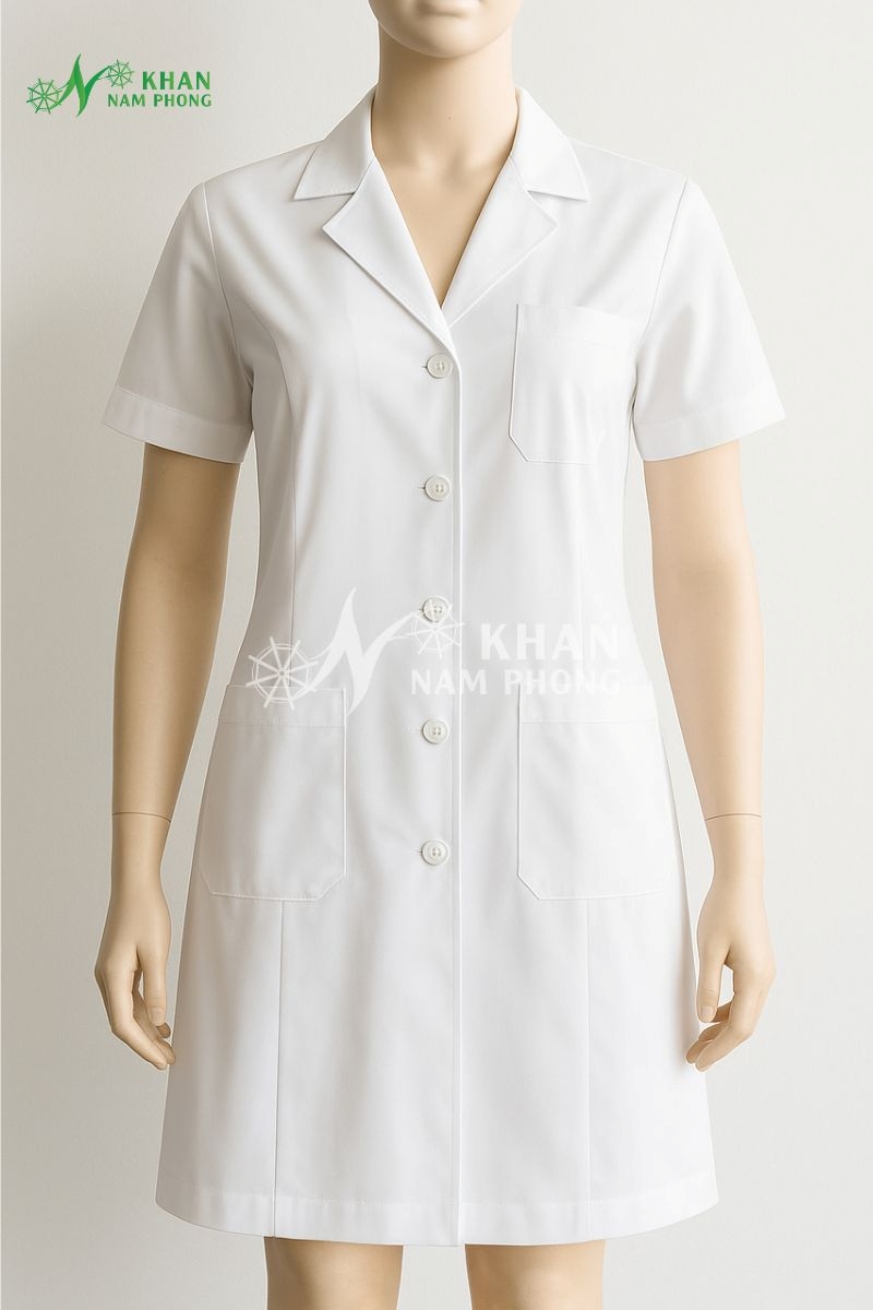 Áo Blouse Ngành Y Tp.hcm Dáng Suông Màu Trắng Áo blouse ngành y TP.HCM dáng suông màu trắng