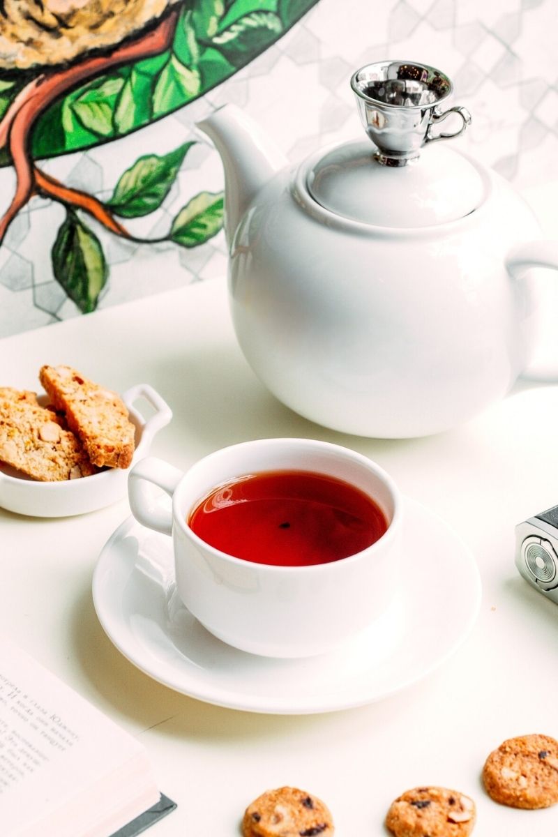 Bộ Ấm Trà Sứ Làm Quà Tặng Xuất Sắc Cho Nhân Viên Lâu Năm Bộ ấm trà sứ làm quà tặng xuất sắc cho nhân viên lâu năm
