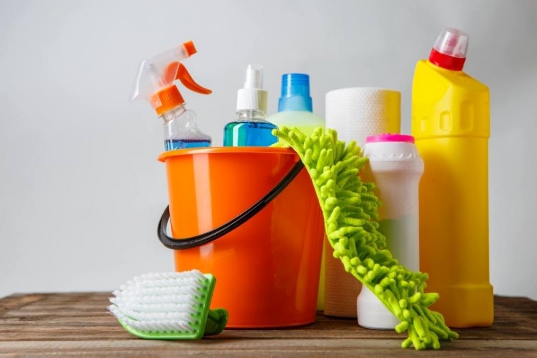 Dùng Hóa Chất Để Tẩy Rửa Nấm Mốc Dùng hóa chất để tẩy rửa nấm mốc
