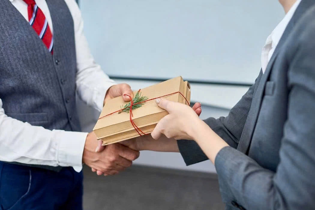 Kết Luận - Văn Hóa Tặng Quà Ở Các Quốc Gia Kết luận - Văn hóa tặng quà ở các quốc gia