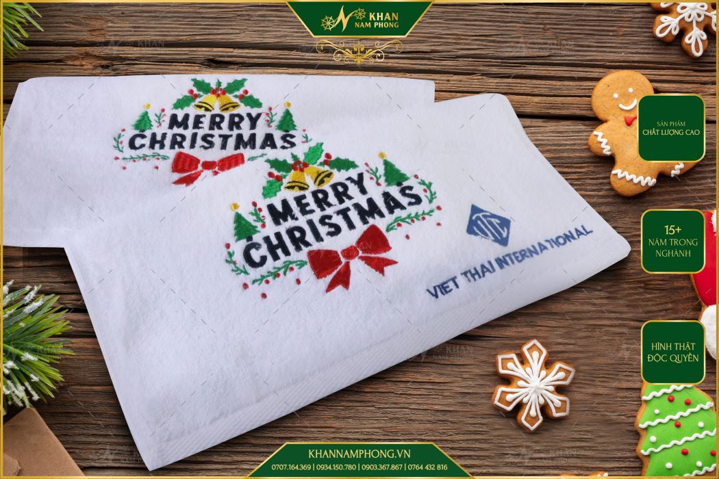 Khăn Mặt Cotton Thêu Họa Tiết Noel Và Logo Thương Hiệu Khăn mặt cotton thêu họa tiết Noel và logo thương hiệu