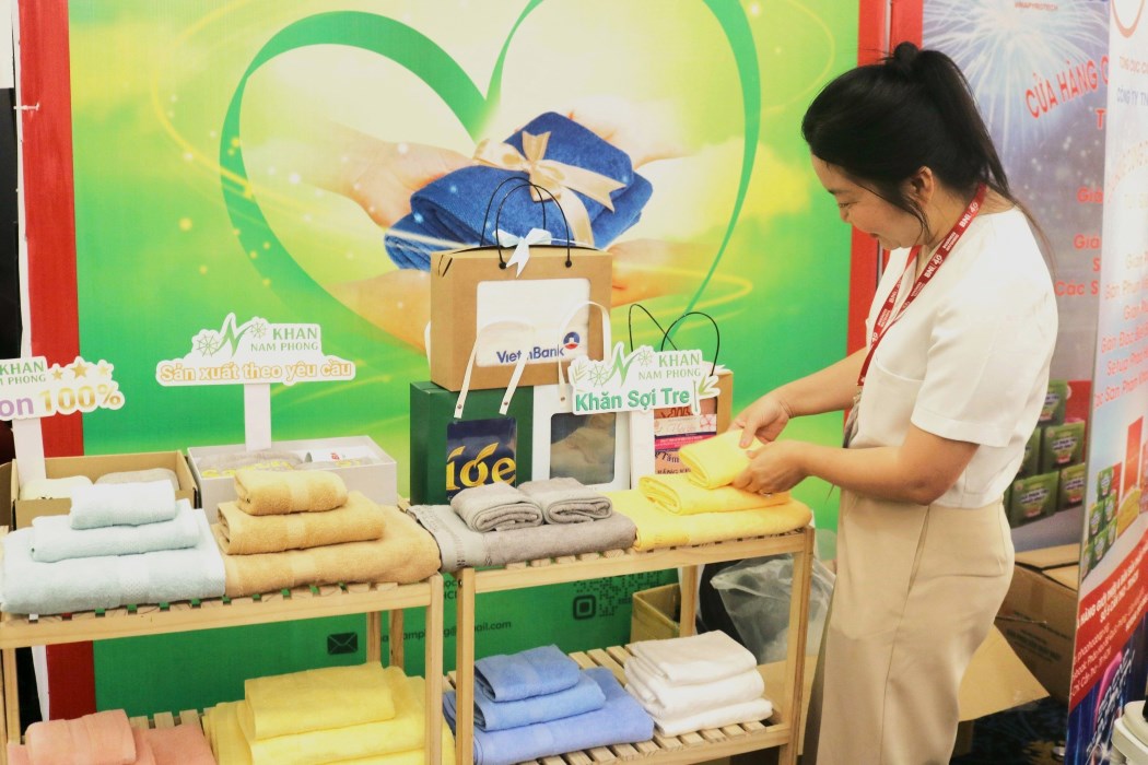 Khăn Tắm Khách Sạn Nam Phong Có Mức Giá Tốt Nhất Tp.hcm Khăn tắm khách sạn Nam Phong có mức giá tốt nhất TP.HCM
