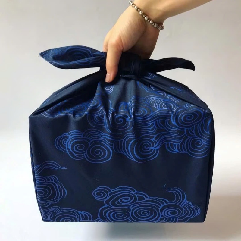 Đặc Điểm Của Khăn Furoshiki Đặc điểm của khăn furoshiki
