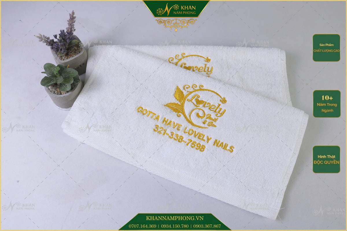 Khăn Cotton Thêu Logo Màu Vàng Lovely Nails &Amp; Spa Khăn Cotton thêu logo màu vàng Lovely Nails & Spa