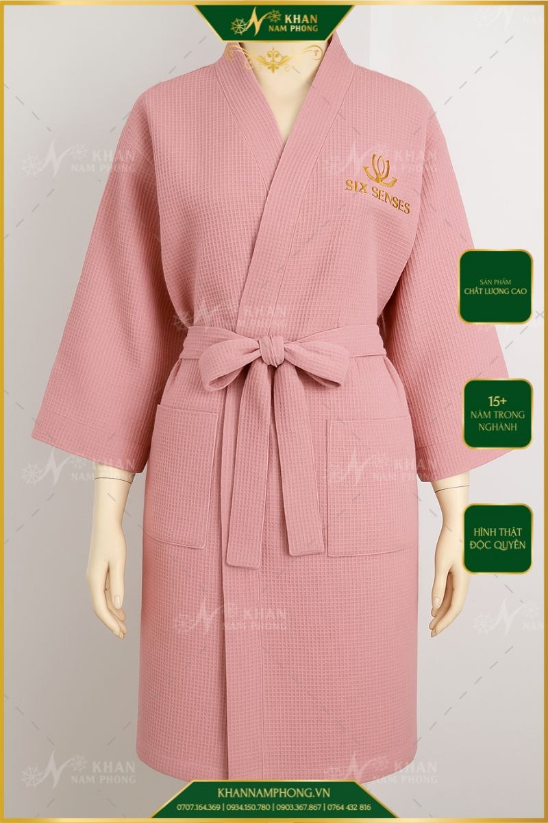 Áo Choàng Màu Hồng Chuyên Dụng Cho Spa, Resort, Khách Sạn Cotton Lạnh Freesize Áo Choàng Màu Hồng Chuyên Dụng Cho Spa, Resort, Khách Sạn Cotton Lạnh Freesize