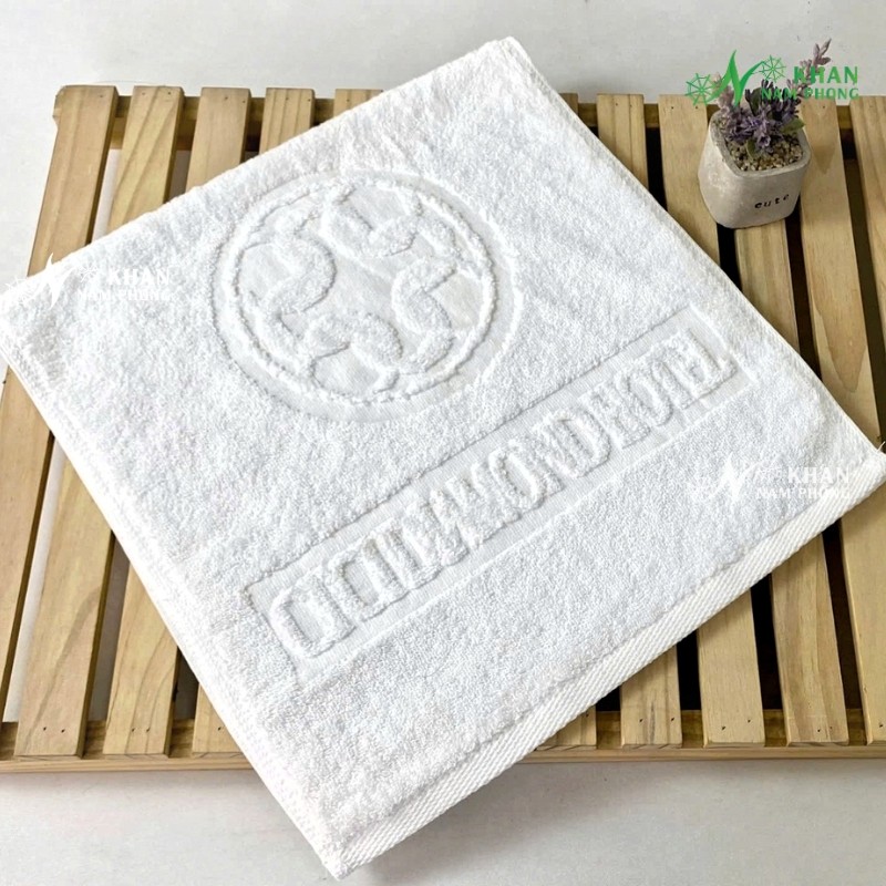 Khăn Dập Logo Khách Sạn Khăn Tắm Khách Sạn Cotton Cao Cấp Màu Trắng 70x140cm Dập Logo CICI Diamond Hotel