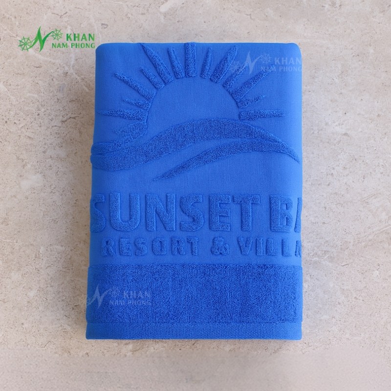 Khăn Dập Logo Khách Sạn Khăn Tắm Resort 70x140cm Cotton Cao Cấp Màu Xanh Dương Dập Nổi Logo Sunset Bay Resort & Villa