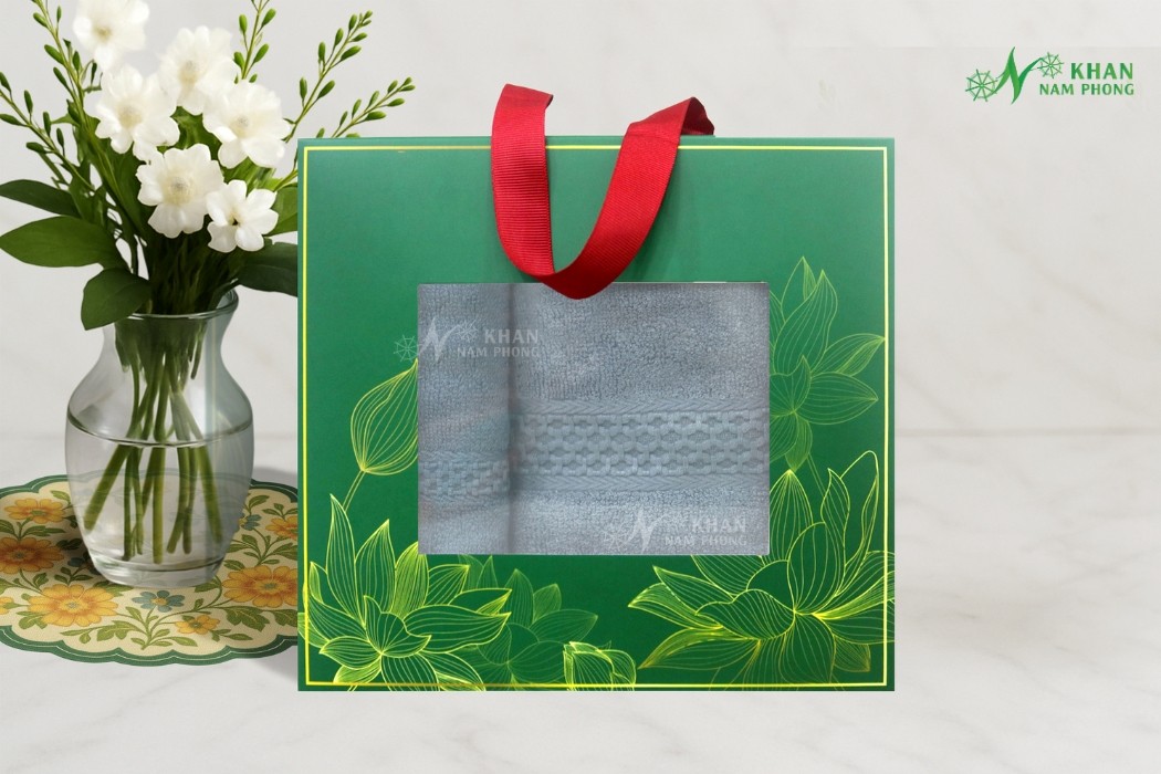 Set 2 Khăn Quà Tặng Vbamboo 28X50Cm &Amp; 50X100Cm Màu Xám Đóng Hộp Kéo Xanh Lá Set 2 Khăn Quà Tặng VBamboo cao cấp màu xám