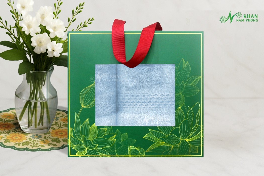 Set 2 Khăn Quà Tặng Vbamboo 28X50Cm &Amp; 50X100Cm Màu Xanh Da Trời Đóng Hộp Kéo Xanh Lá Set khăn quà tặng màu xanh da trời VBamboo sang trọng