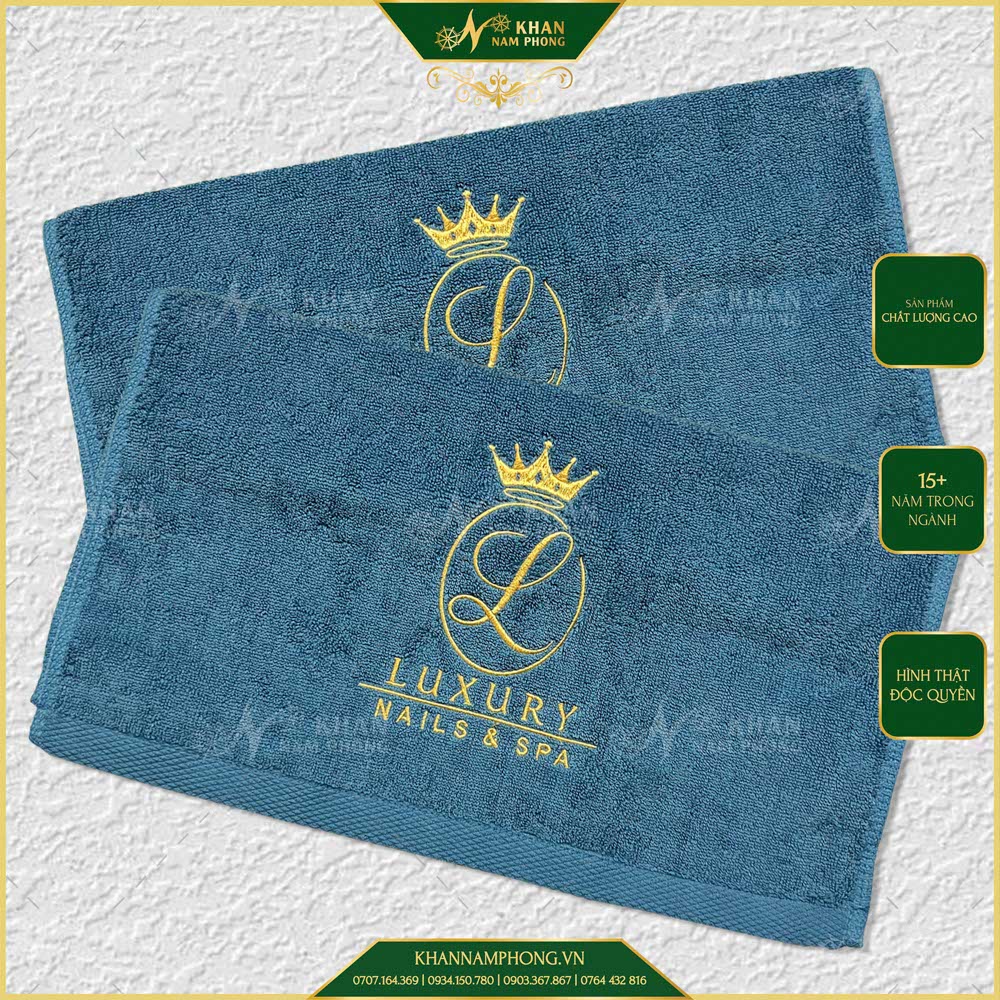 Khăn Manicure 40X60Cm Màu Xanh Vintage Và Vàng Bò Cotton Thêu Logo Luxury Nail &Amp; Spa Khăn Manicure 40X60cm Màu Xanh Vintage Và Vàng Bò Cotton Thêu Logo Luxury Nail & Spa